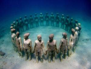 Jason deCaires Taylor installati on à Cancun Mexique 2009-2011