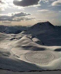 Simon Beck, dessin sur neige, Les Arc, Savoie